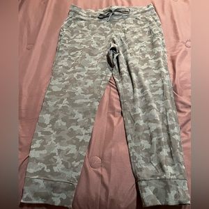 Lululemon scuba jogger-size 14